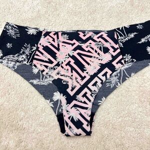Victoria's Secret PINK Logo Print smooth no show cheekster Panties VS Large L